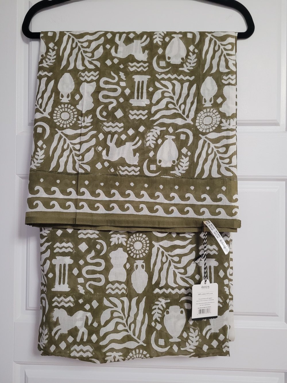 🍂 NWT - 100% Cotton Scarf, Olive/Moss Green/White Olympus Print,  43" × 71" -